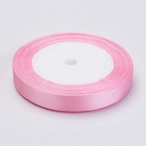 Saten trak 25mm srednje rožnat 32m